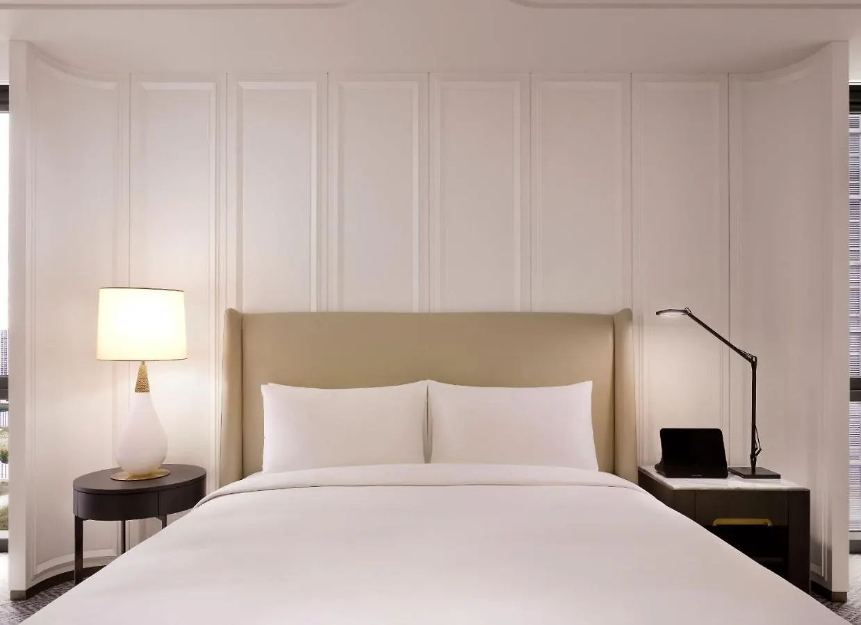 Sofitel Ambassador Seoul Hotel & Serviced Residences 5*,