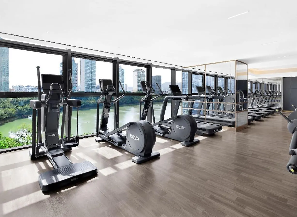 Sofitel Ambassador Seoul Hotel & Serviced Residences 5*,