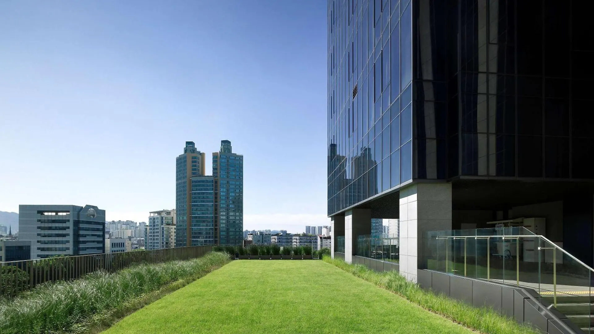 Sofitel Ambassador Seoul Hotel & Serviced Residences